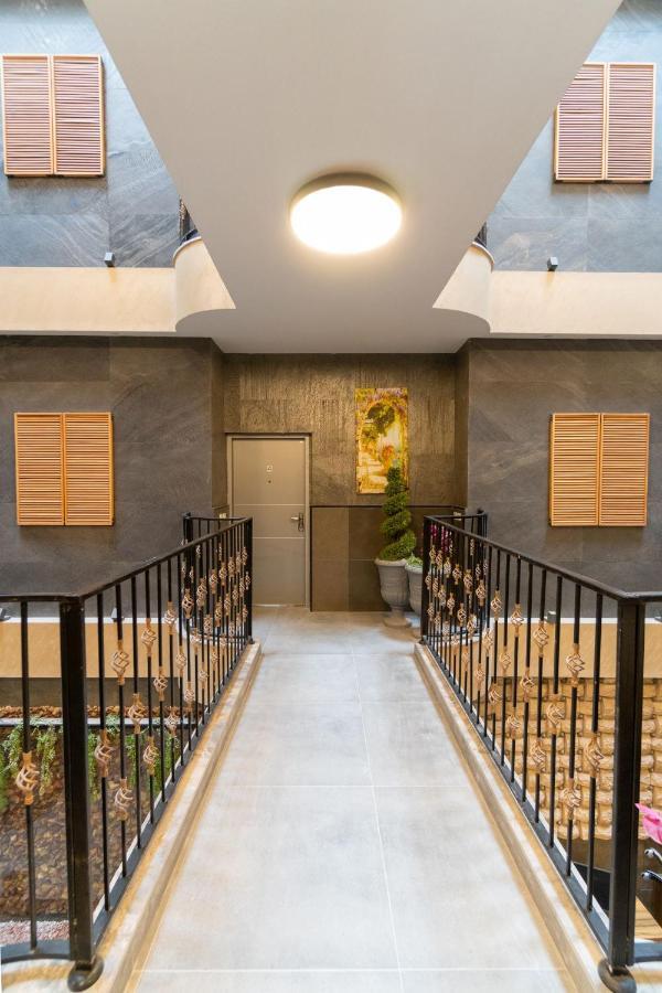 Апарт отель Nahal Oz 33 Бат-Ям Экстерьер фото